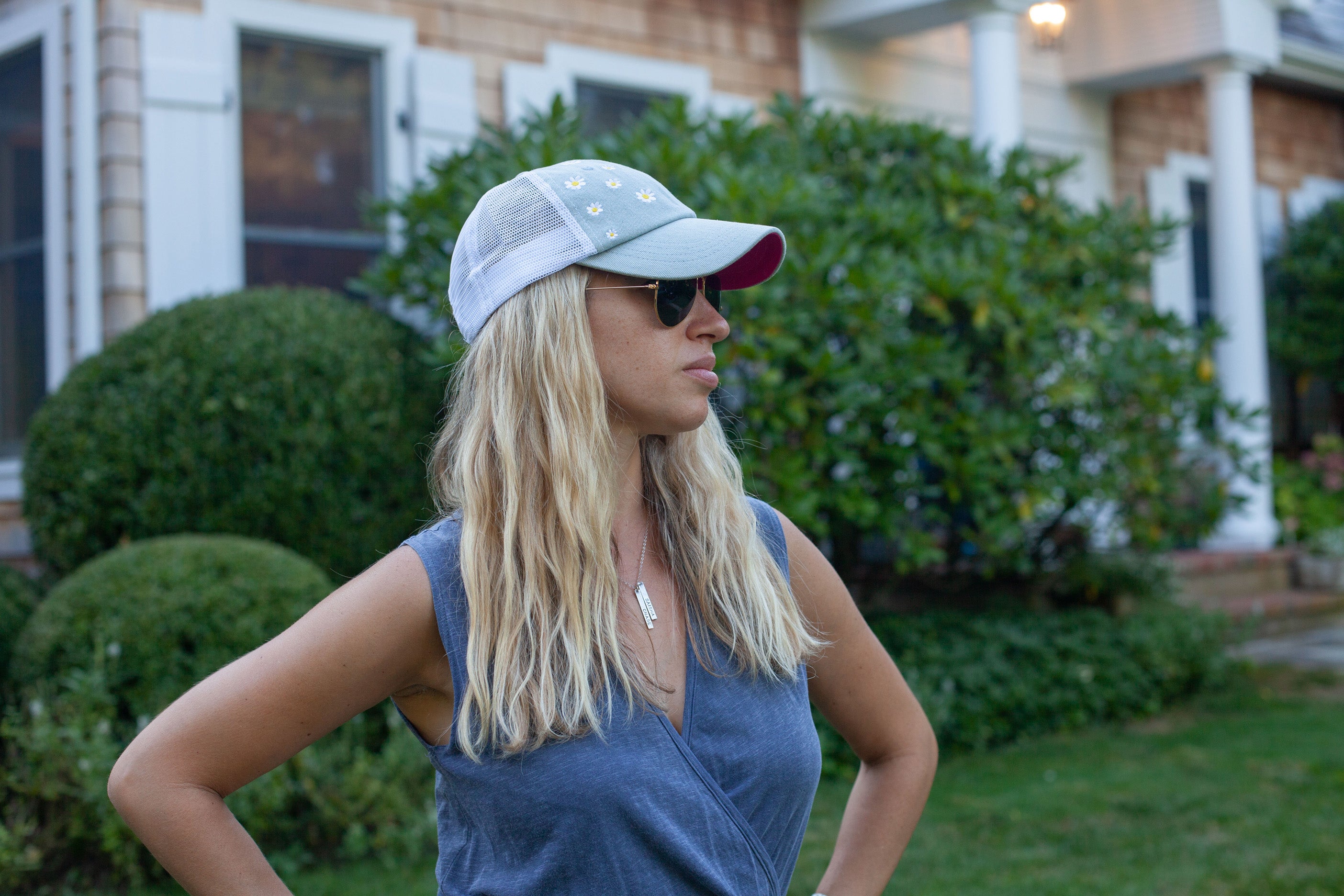 Women’s Hats, Women’s Trucker Hats, Trucker Hats, Hats, Adjustable Hats, Everyday Use, Comfortable, Daisy’s, Pattern, Outings, Warm Weather Activities, Spring and Summer