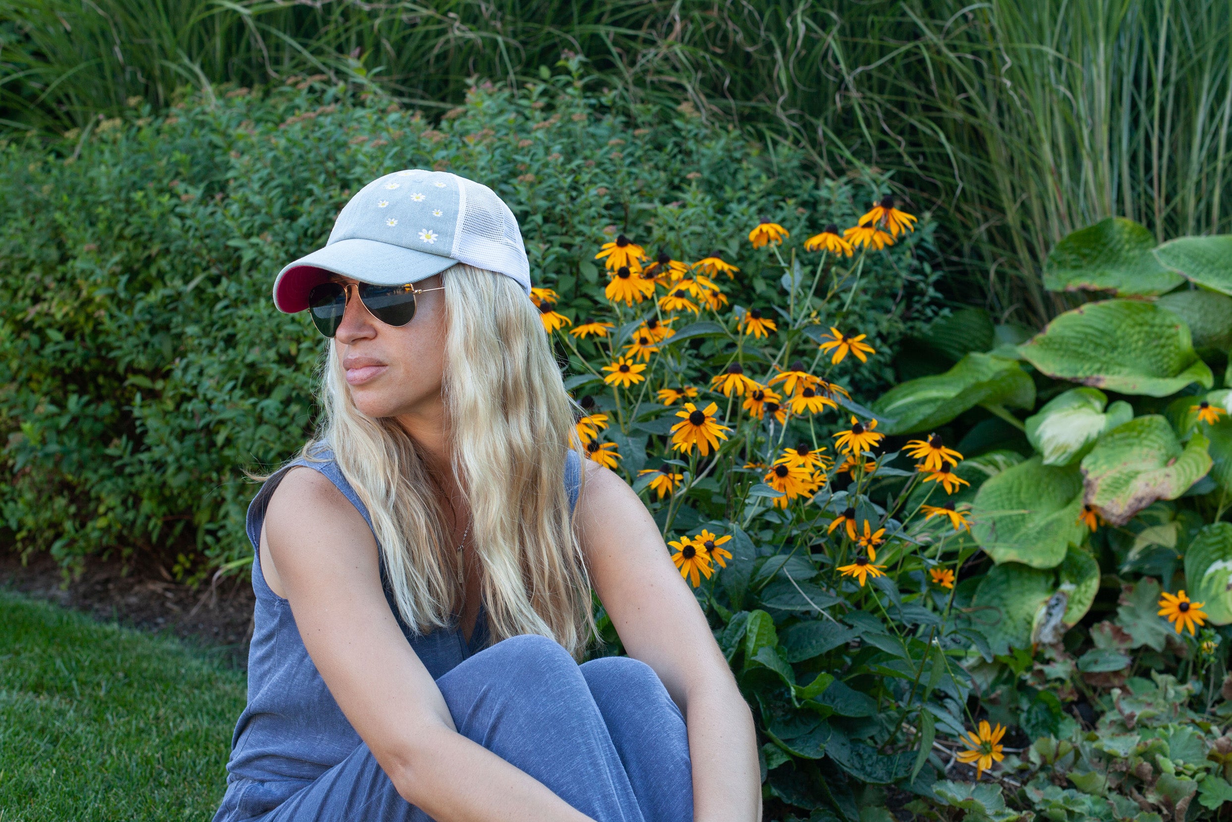 Women’s Hats, Women’s Trucker Hats, Trucker Hats, Hats, Adjustable Hats, Everyday Use, Comfortable, Daisy’s, Pattern, Outings, Warm Weather Activities, Spring and Summer