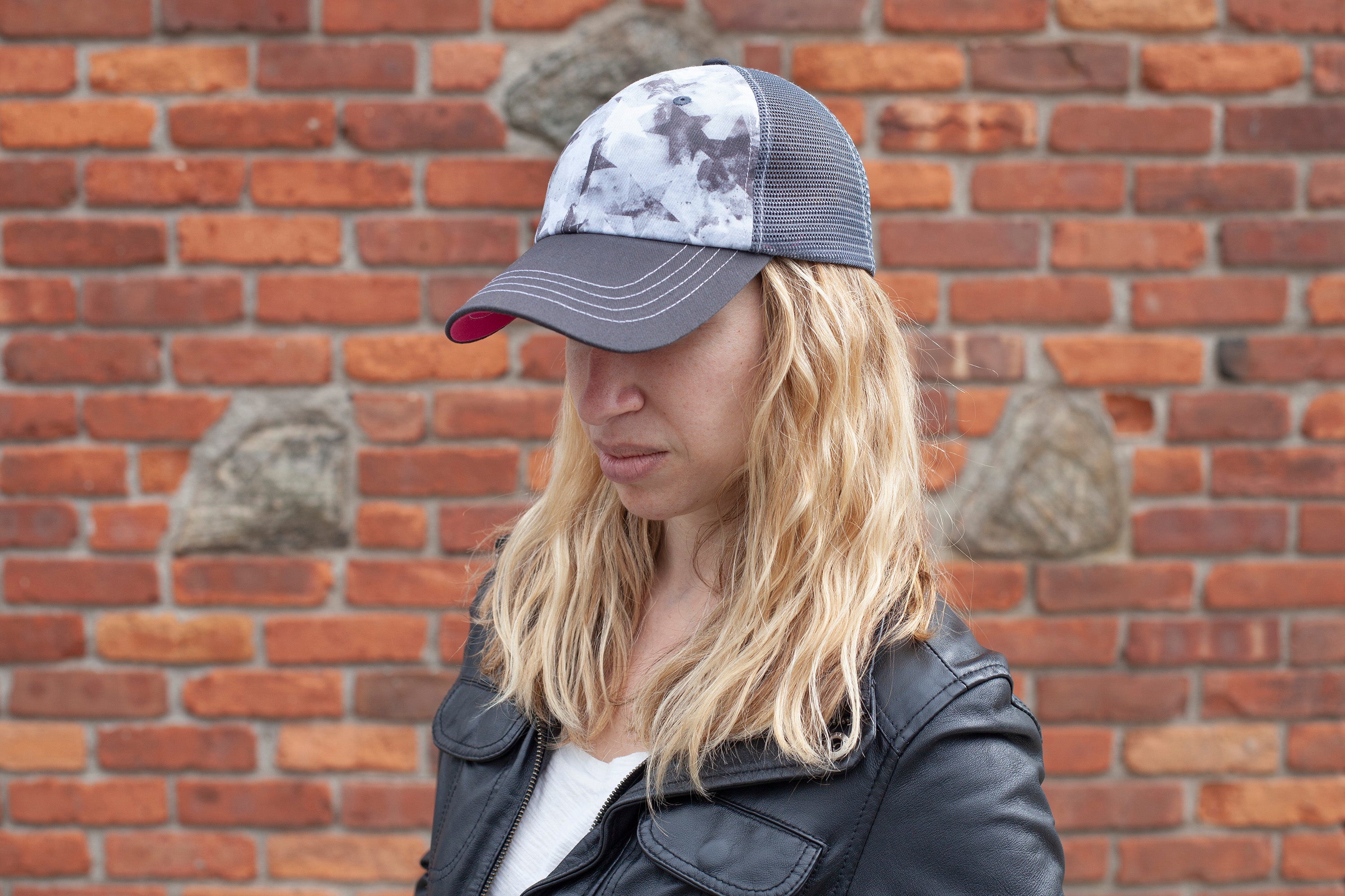 Women’s Hats, Women’s Trucker Hats, Trucker Hats, Hats, Adjustable Hats, Everyday Use, Comfortable, Graffiti, Stars, Pattern, Outdoors