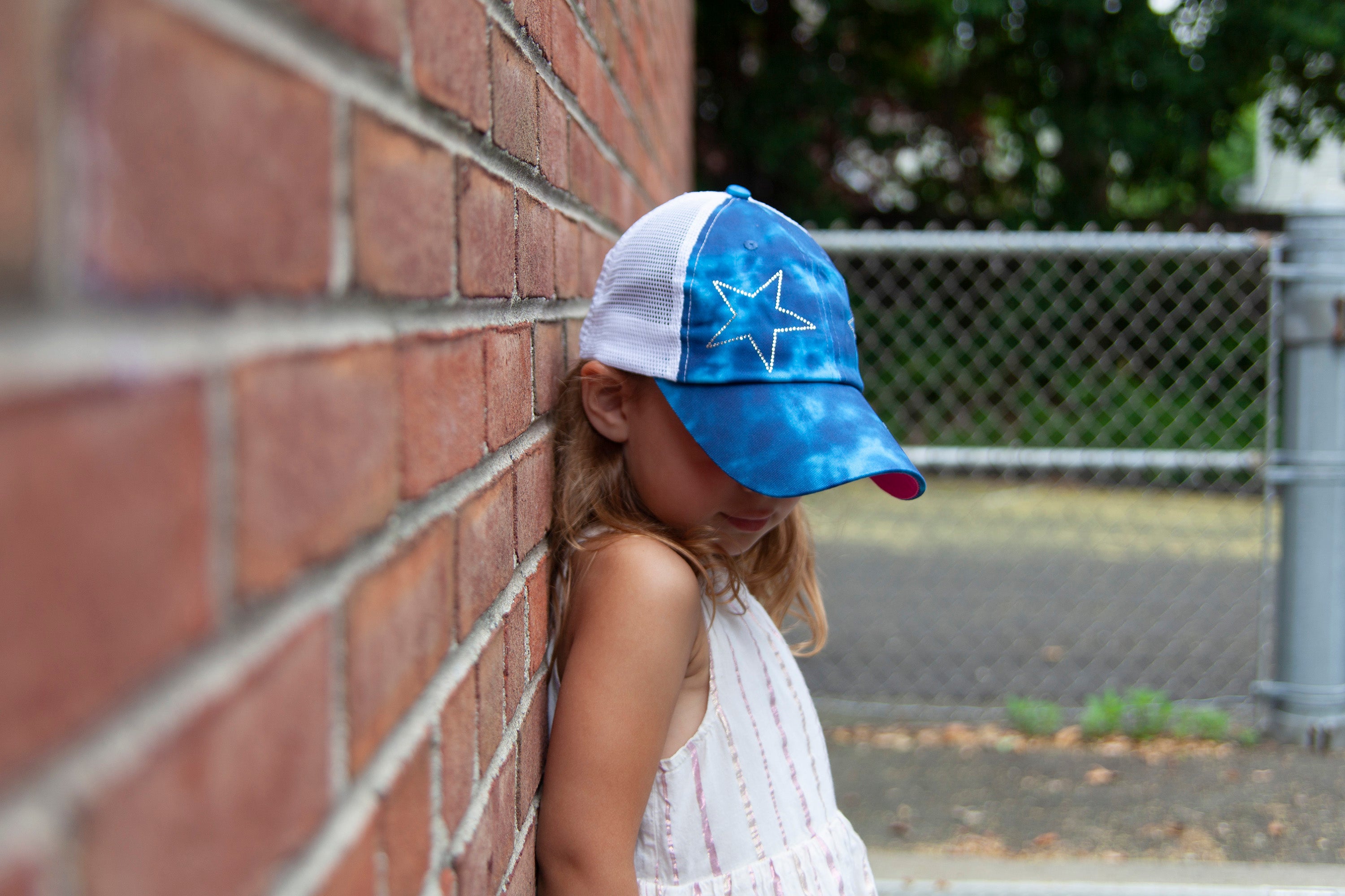 Kid’s Hats, Kid’s Trucker Hats, Trucker Hats, Hats, Adjustable Hats, Everyday Use, Comfortable, Rhinestone Stars, Tie-dye, Stars, Pattern, Family Outings